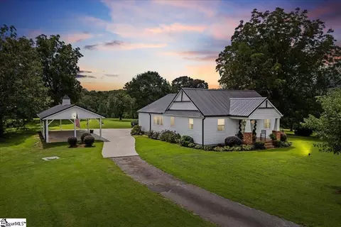 730 Ruby Ln, Walhalla, SC 29691