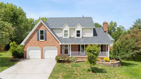 621 Oak Pointe Ct, Greenville, SC 29615