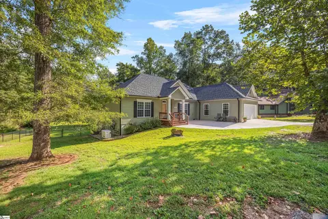 70 Washington Dr, Piedmont, SC 29673