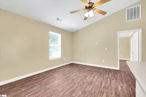 Living - 155 Beverly Dr, Easley, SC 29640 photo 8 of 8