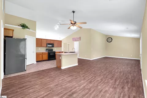 Living - 155 Beverly Dr, Easley, SC 29640 photo 1 of 8