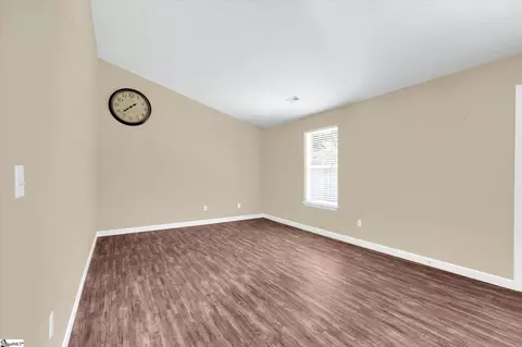 Living - 155 Beverly Dr, Easley, SC 29640 photo 2 of 8