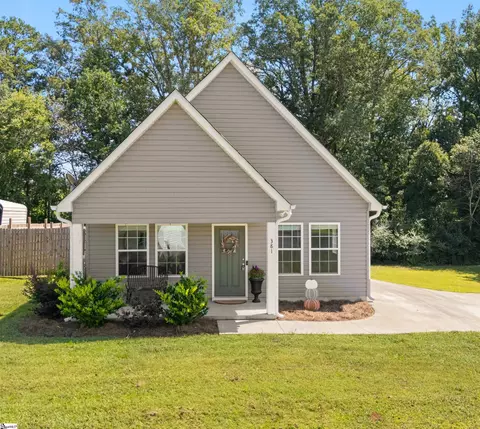 381 Deer Farm Pond Ln, Fair Play, SC 29643