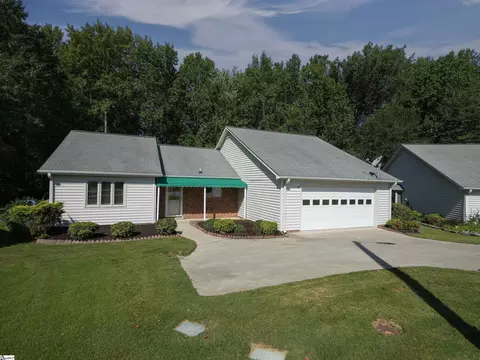 21 Creekdale Ct, Greenville, SC 29615
