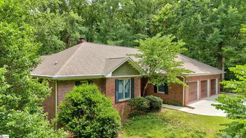 14 Flicker Dr, Greenville, SC 29609