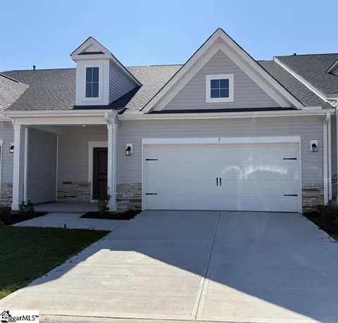 5 Reames Ct, Greenville, SC 29611