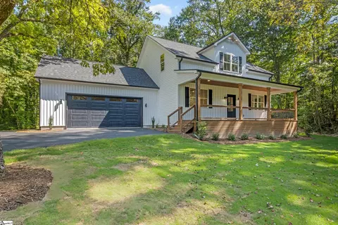 772 White Horse Road Ext, Travelers Rest, SC 29690