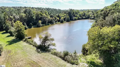 044 Hobby Ln, Kinards, SC 29355