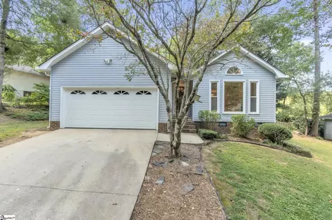 27 Chosen Ct, Greer, SC 29650