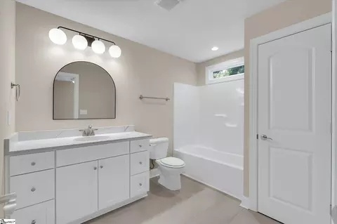 Bath - 155 Carrousel Dr, Central, SC 29630 photo 3 of 4