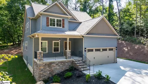 155 Carrousel Dr, Central, SC 29630