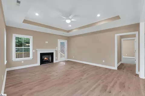 Living - 155 Carrousel Dr, Central, SC 29630 photo 5 of 7