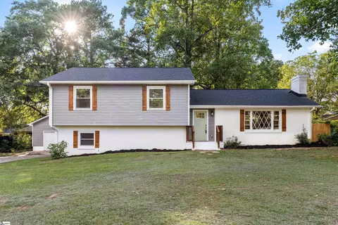127 Waddell Rd, Greenville, SC 29609