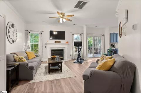 Living - 5 Bathurst Ln, Simpsonville, SC 29681 photo 1 of 1