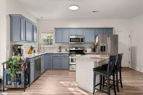 Kitchen - 5 Bathurst Ln, Simpsonville, SC 29681 photo 2 of 7