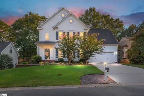 5 Bathurst Ln, Simpsonville, SC 29681