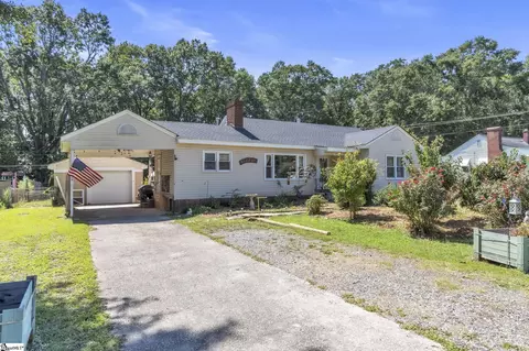 586 El Paso St, Spartanburg, SC 29303