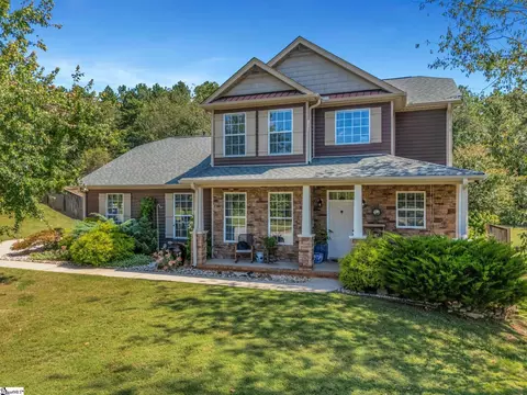 40 Stoneledges Ln, Taylors, SC 29687
