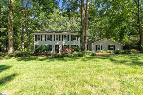 14 Sugarberry Dr, Greenville, SC 29615