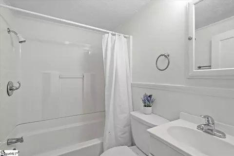 Bath - 57 Allen St, Greenville, SC 29605 photo 1 of 1