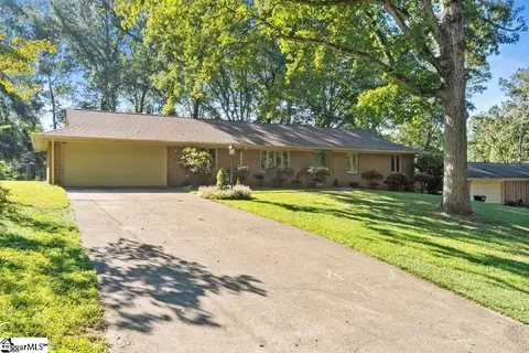 107 Wood Heights Ave, Taylors, SC 29687