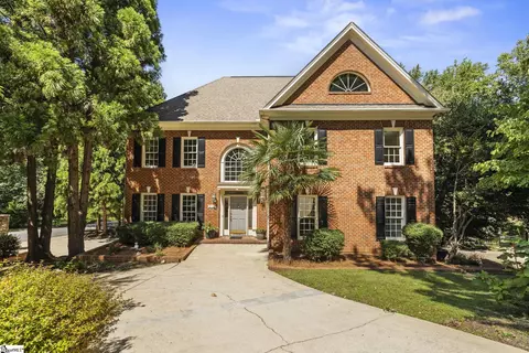 3 Club Forest Ln, Greenville, SC 29605
