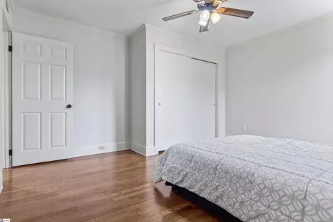 Bedroom - 17 E Summit Dr, Ware Shoals, SC 29692 photo 3 of 7