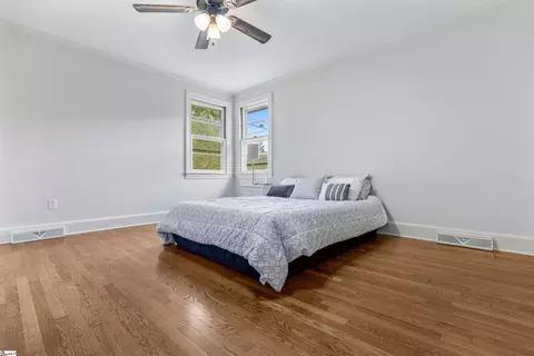 Bedroom - 17 E Summit Dr, Ware Shoals, SC 29692 photo 1 of 7