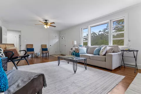 Living - 17 E Summit Dr, Ware Shoals, SC 29692 photo 3 of 4