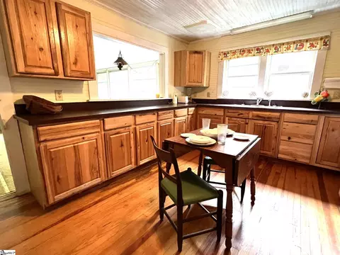 306 Rocky Bottom Rd, Sunset, SC 29685 photo 6