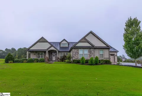 465 Grand Lake Dr, Chesnee, SC 29323