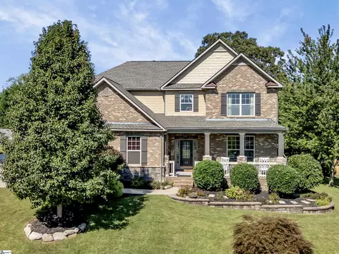 49 Scotts Bluff Dr, Simpsonville, SC 29681
