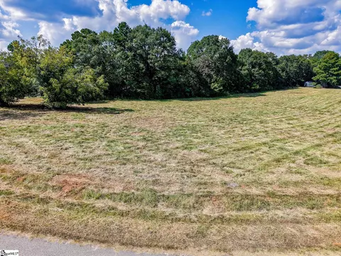 101 Windfield Hill Rd, Williamston, SC 29697