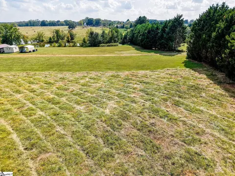 124126128 Windfield Hill Rd, Williamston, SC 29697