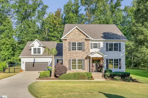 24 Shannon Ridge Ct, Greenville, SC 29615