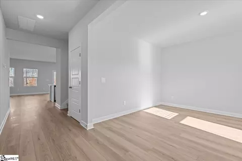 1624 Switchback Cir, Moore, SC 29369 photo 2