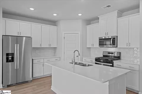1624 Switchback Cir, Moore, SC 29369 photo 5