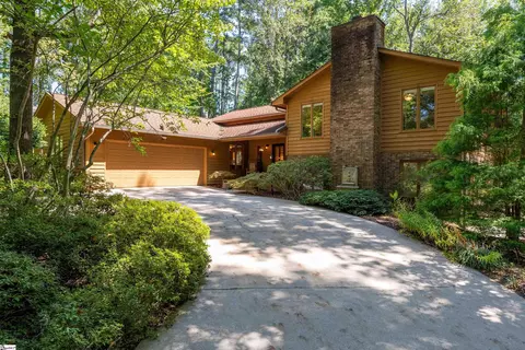 117 Hidden Cove Ct, Seneca, SC 29672