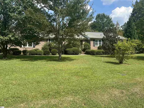 109 Fox Trl, Laurens, SC 29360