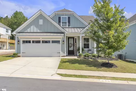 26 Needham Dr, Simpsonville, SC 29681