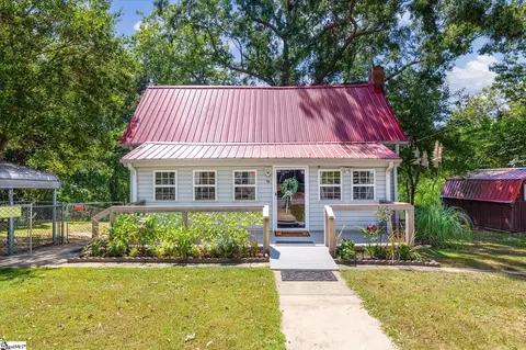 19 Piedmont Ave, Piedmont, SC 29673