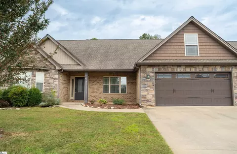 215 Longmont Dr, Boiling Springs, SC 29316