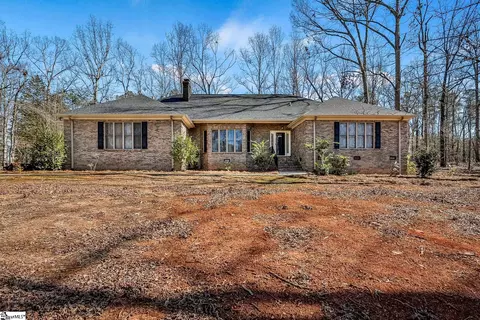 101 Seven Oak Dr, Pendleton, SC 29670