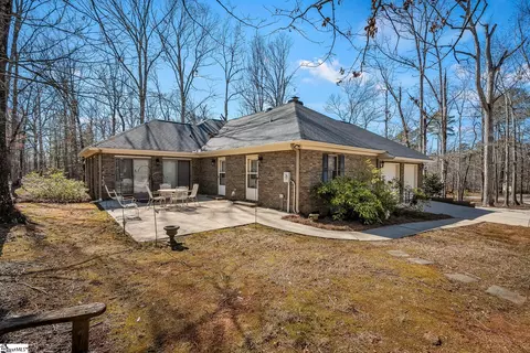 Exterior - 101 Seven Oak Dr, Pendleton, SC 29670 photo 3 of 4