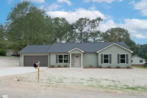 205 Southside Dr, Laurens, SC 29360