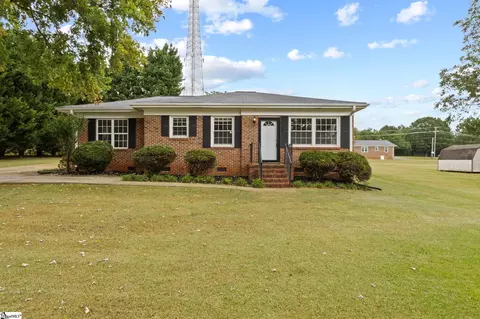 227 Highland Rd, Duncan, SC 29334