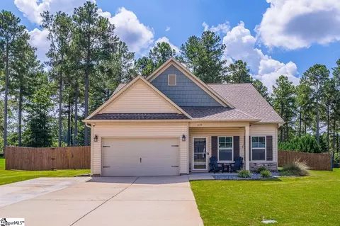 619 Autumn Breeze Walk, Inman, SC 29349