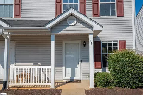 44 Hayfield Ln, Greer, SC 29650