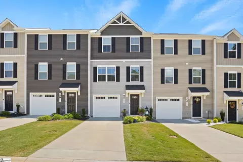 105 Sproles Ln, Easley, SC 29642