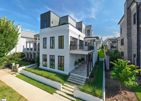 12 Odell St, Greenville, SC 29615